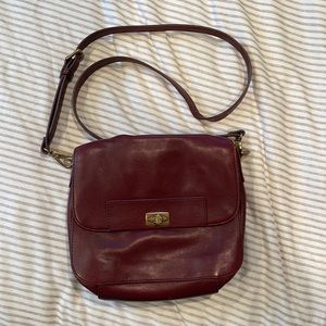 Red leather Fossil purse